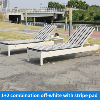 Outdoor Leisure Wicker Sun Lounger Bed Rattan Chaise Lounge Chair For Beach Swimming Pool